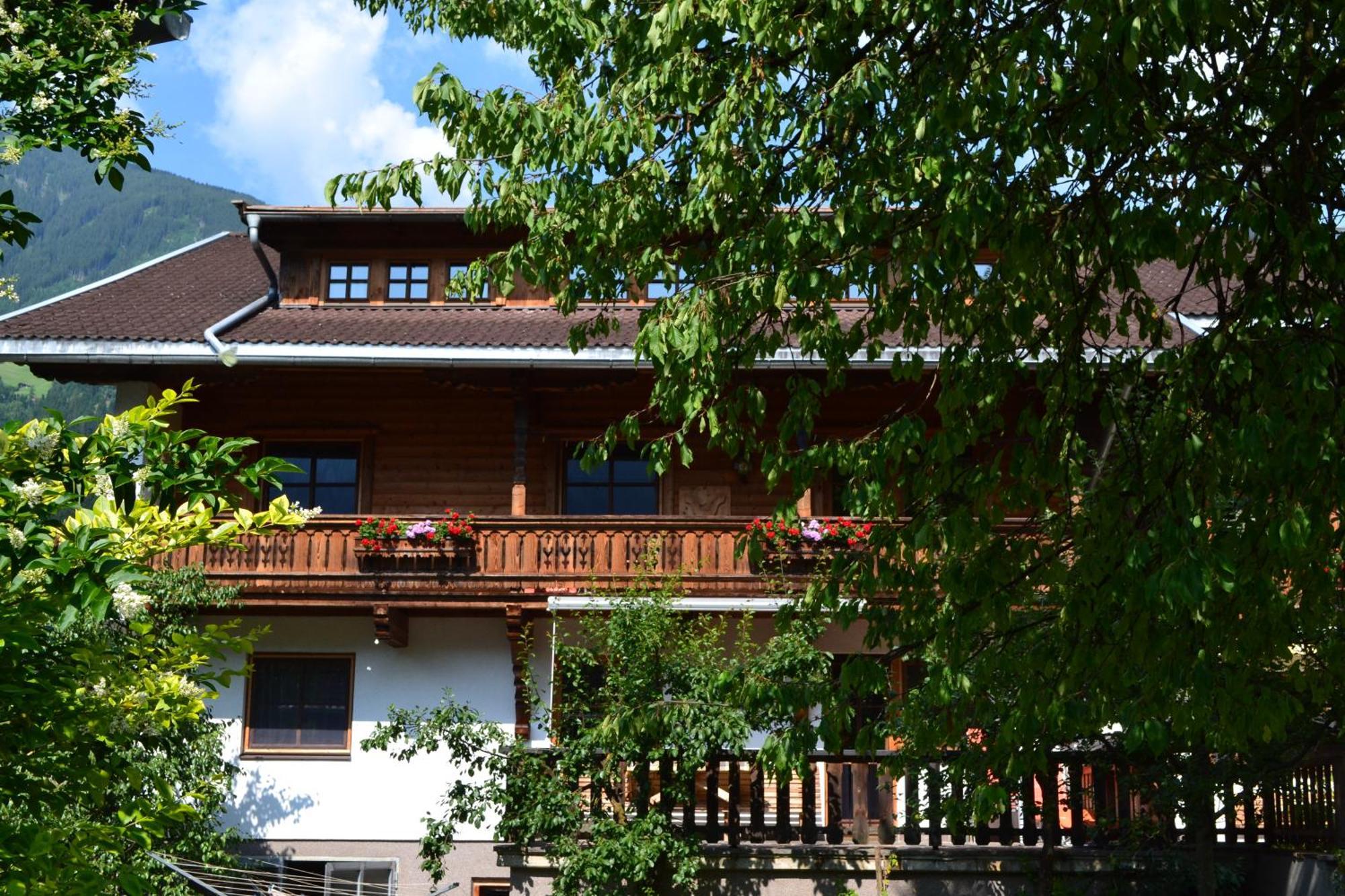 Boeglhof Villa Стум Екстериор снимка