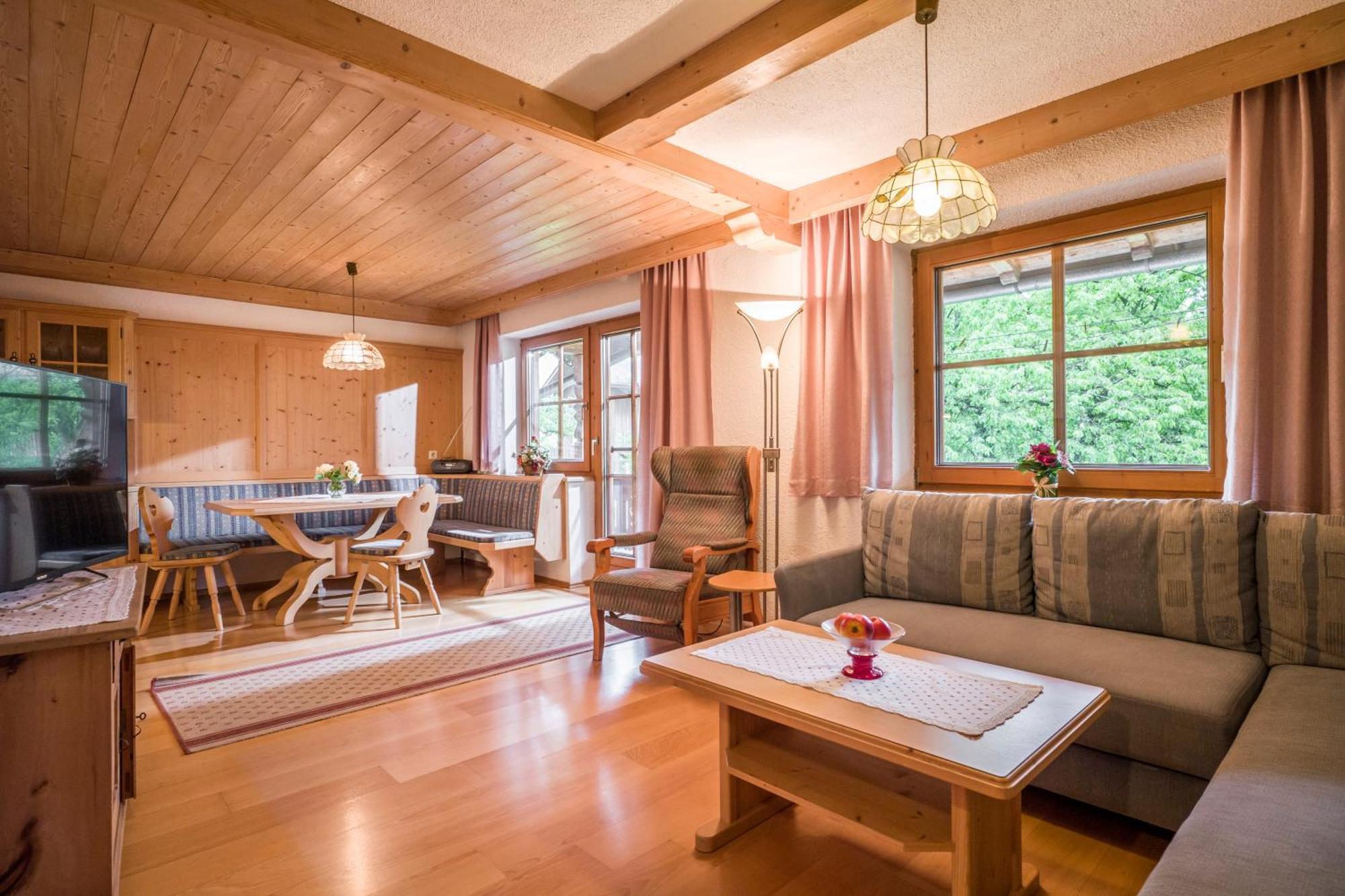 Boeglhof Villa Стум Екстериор снимка